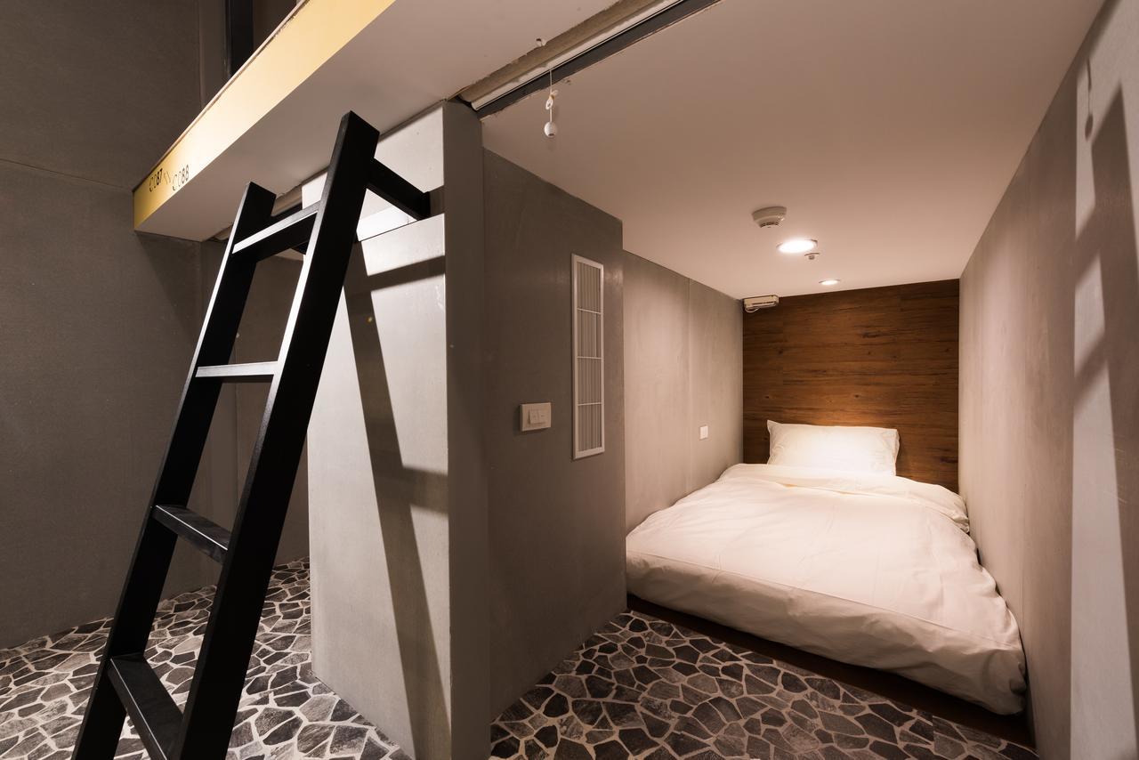 Hotel Half Taichung Exteriör bild